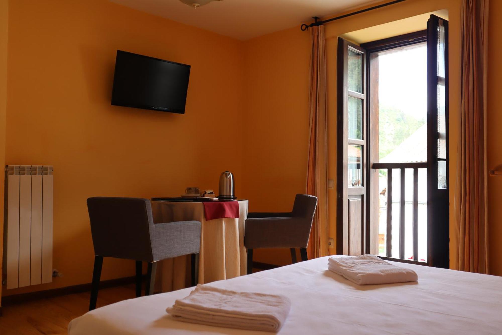 Hotel Rural El Almadiero Burgui Εξωτερικό φωτογραφία